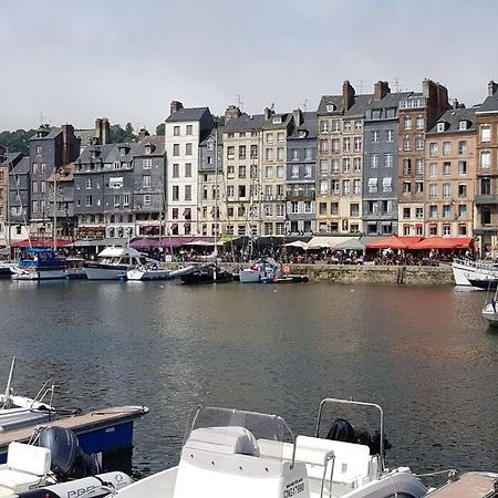 Jolie Maison Avec Jardin Honfleur Esterno foto