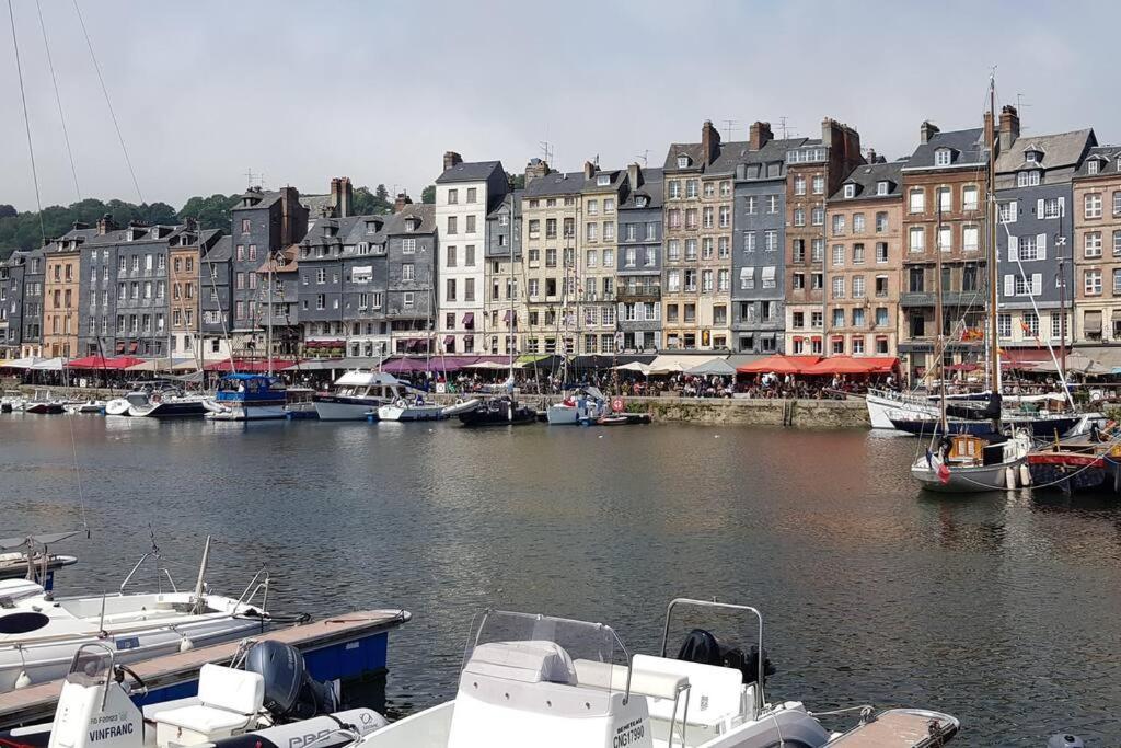 Jolie Maison Avec Jardin Honfleur Esterno foto
